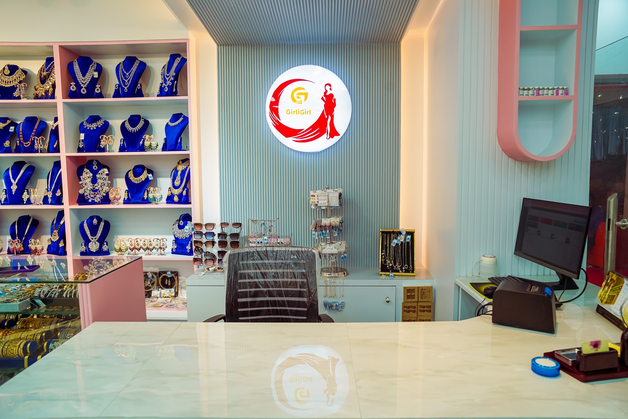 GirliGirl Fashion Collection